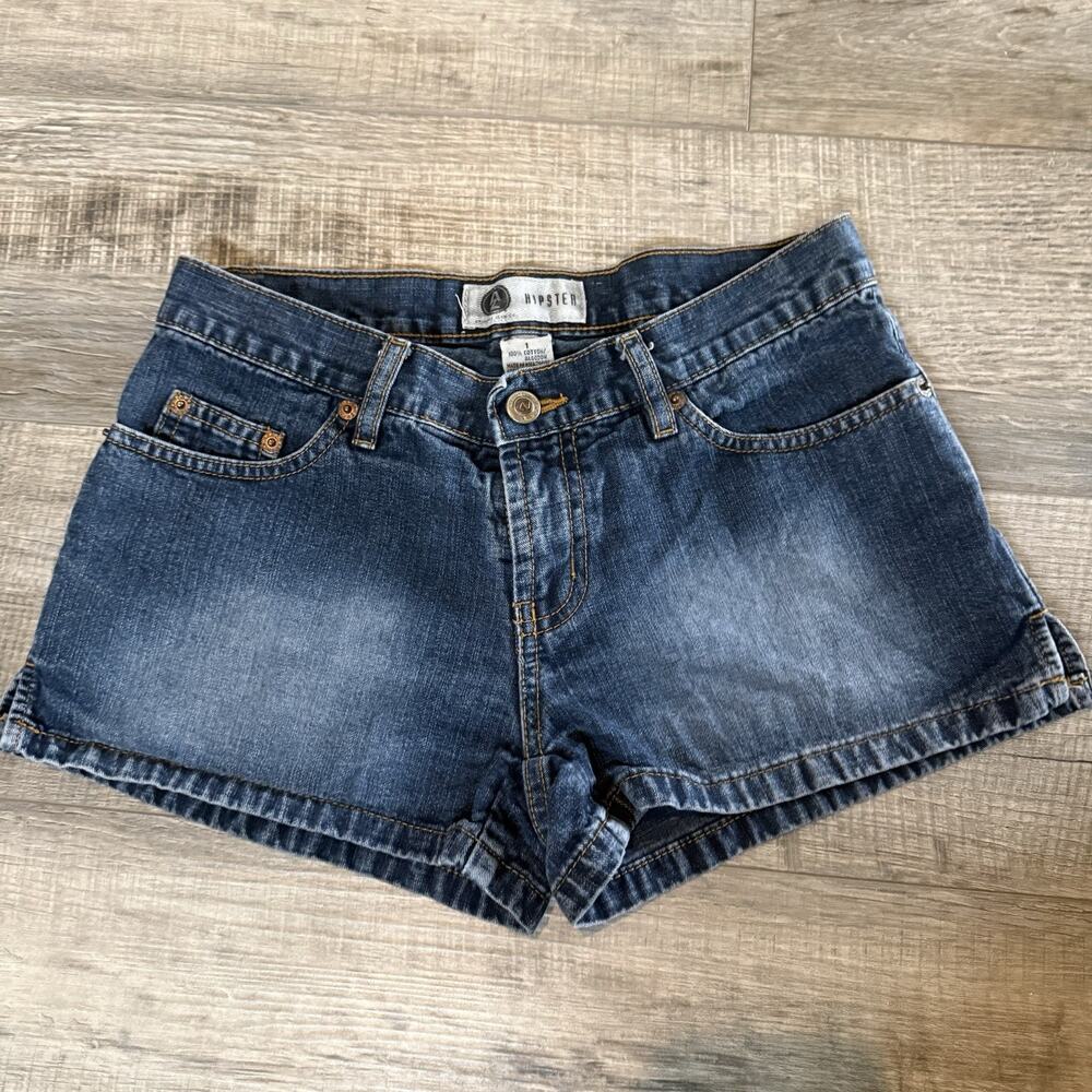 Vintage Y2K Denim Jean Shorts Low Rise Faded Pocket Size 1 Hipster Waist 28